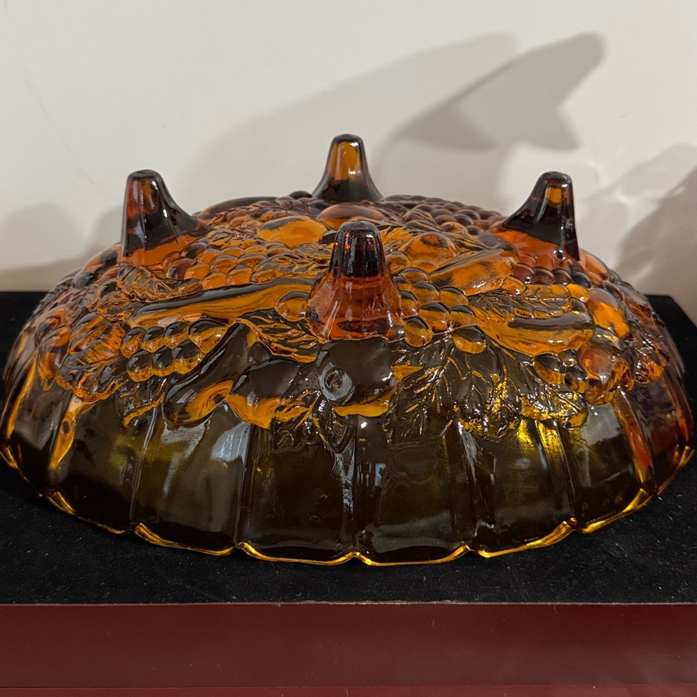 Vintage Indiana Glass Amber Carnival Glass Footed Fruit Bowl, Harvest Grape - Picture 4 of 8